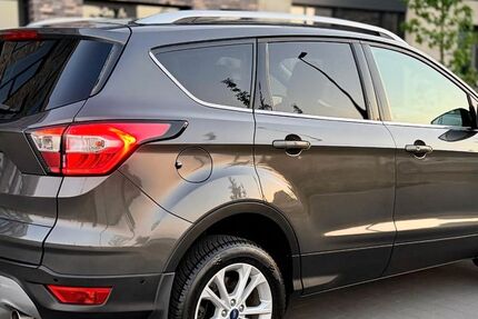 Ford Kuga 61.500 km 15.400 &euro; Düren 52351