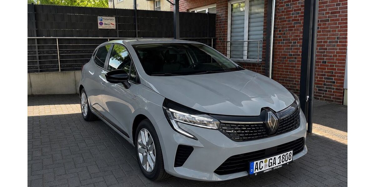 Renault Clio 9.400 km 15.000 &euro; Stolberg 52223