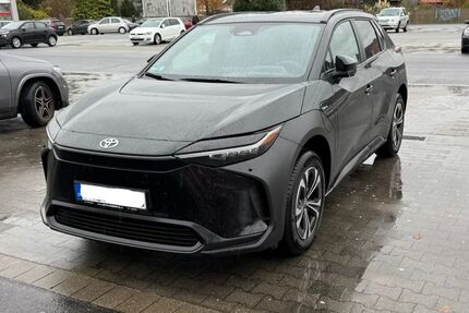 Toyota bZ4X 9.000 km 35.990 &euro; Hückelhoven 41836