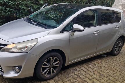 Toyota Verso 269.000 km 4.900 &euro; Eschweiler 52249
