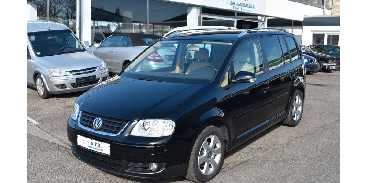 VW Touran 126.000 km 6.290 &euro; Hückelhoven 41836