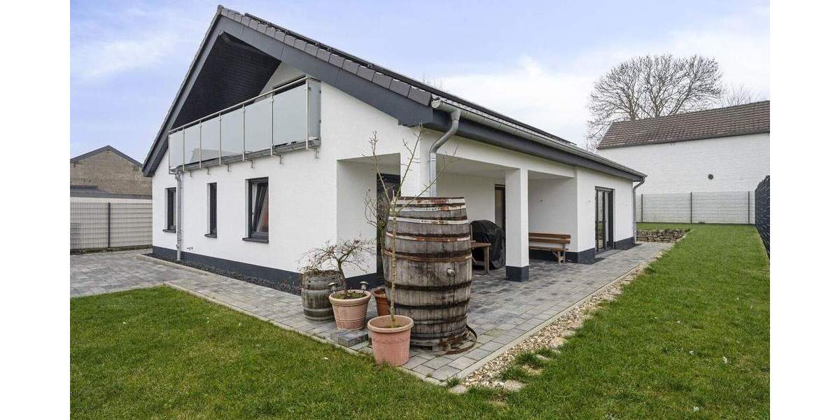 Mehrfamilienhaus, Wohnhaus Erkelenz Holzweiler - 7 Zimmer, 201 m&sup2;, 695.000&euro; | Angebot:25746555