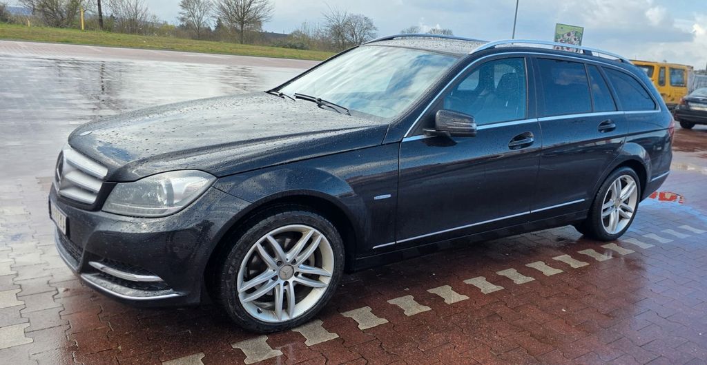 Mercedes-Benz C 200 491.164 km 3.499 &euro; Düren 52353
