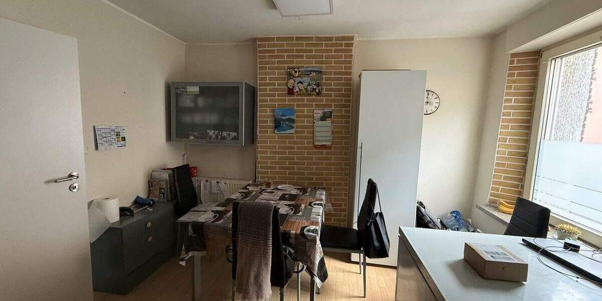 Reihenmittelhaus Eschweiler - 3 Zimmer, 66 m&sup2;, 120.000&euro; | Angebot:25743224