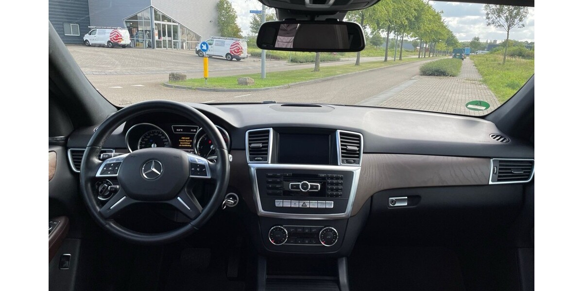 Mercedes-Benz ML 350 204.000 km 17.500 &euro; Heinsberg 52525