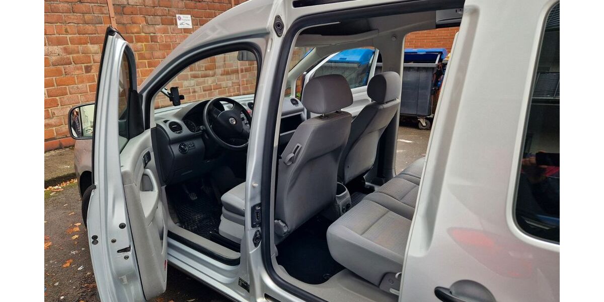 VW Caddy 196.000 km 3.650 &euro; Aachen 52068