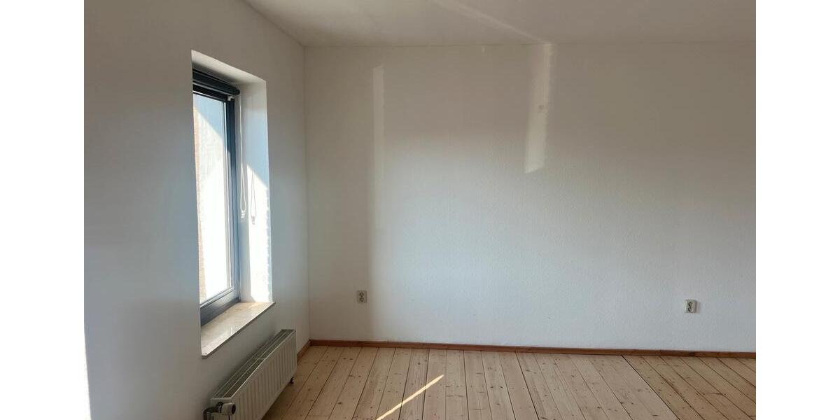 Einfamilienhaus Herzogenrath - 3 Zimmer, 110 m&sup2;, 1.050&euro; | Angebot:26520995