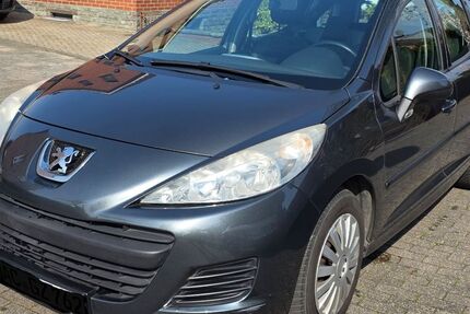 Peugeot 207 130.000 km 2.600 &euro; Baesweiler 52499