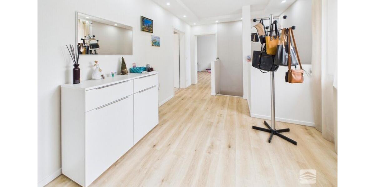 Etagenwohnung Übach-Palenberg Palenberg - 3 Zimmer, 135 m&sup2;, 1.100&euro; | Angebot:25640104