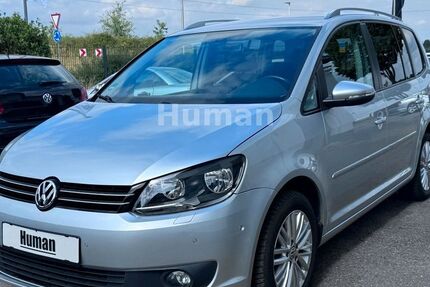 VW Touran 102.000 km 9.950 &euro; Würselen (bei Aachen) 52146