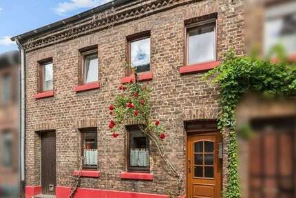 Haus Bedburg - 4 Zimmer, 102 m&sup2;, 249.000&euro; | Angebot:25209775