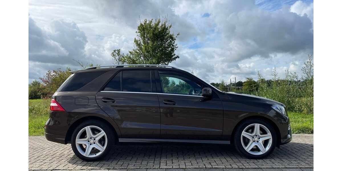 Mercedes-Benz ML 350 204.000 km 17.500 &euro; Heinsberg 52525
