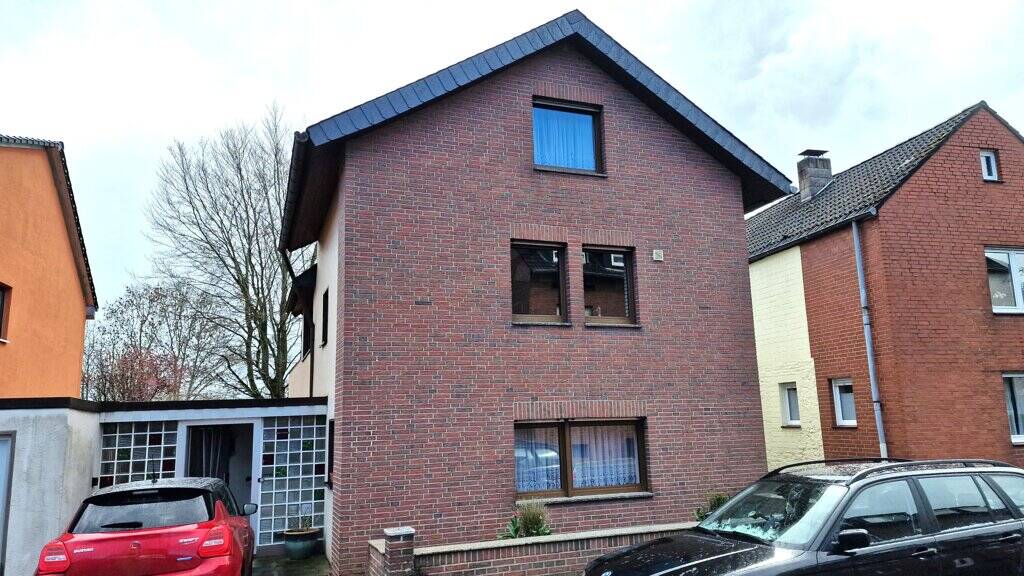 Mehrfamilienhaus, Wohnhaus Aachen Oberforstbach - 5 Zimmer, 90 m&sup2;, 235.000&euro; | Angebot:26192185