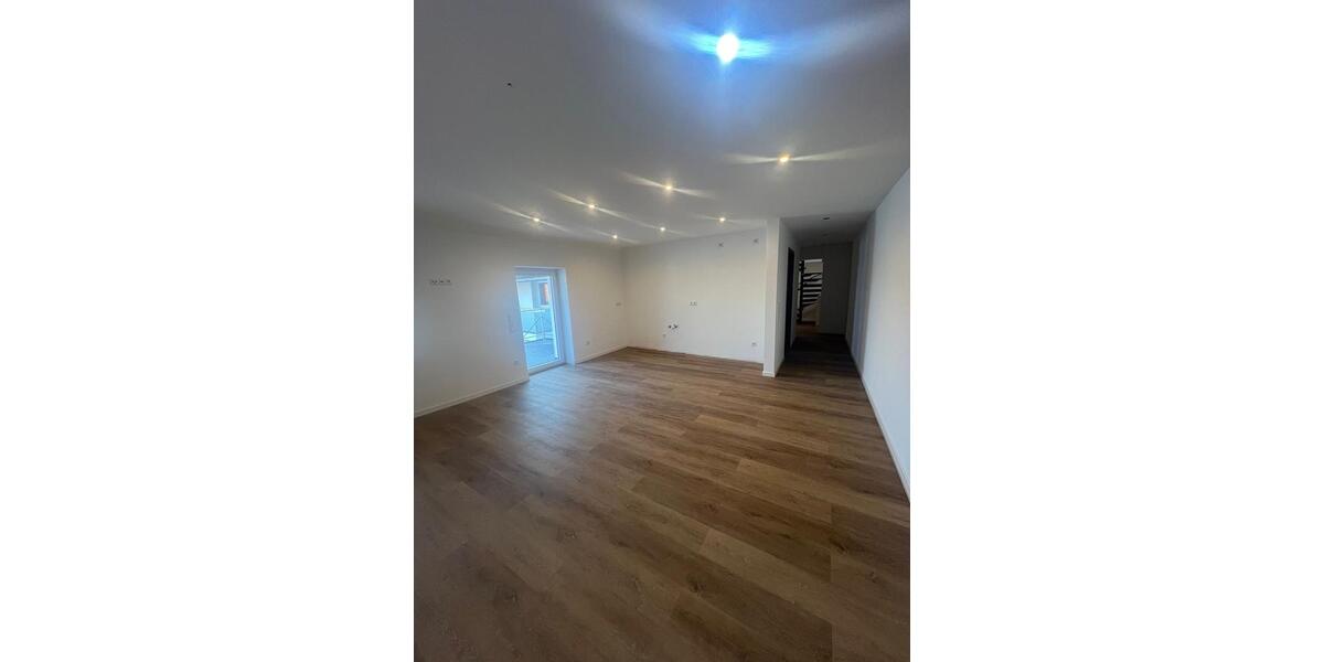 Maisonettenwohnung Heinsberg - 4 Zimmer, 110 m&sup2;, 1.150&euro; | Angebot:26446399