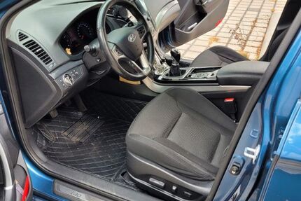 Hyundai i40 165.000 km 5.900 &euro; Herzogenrath 52134