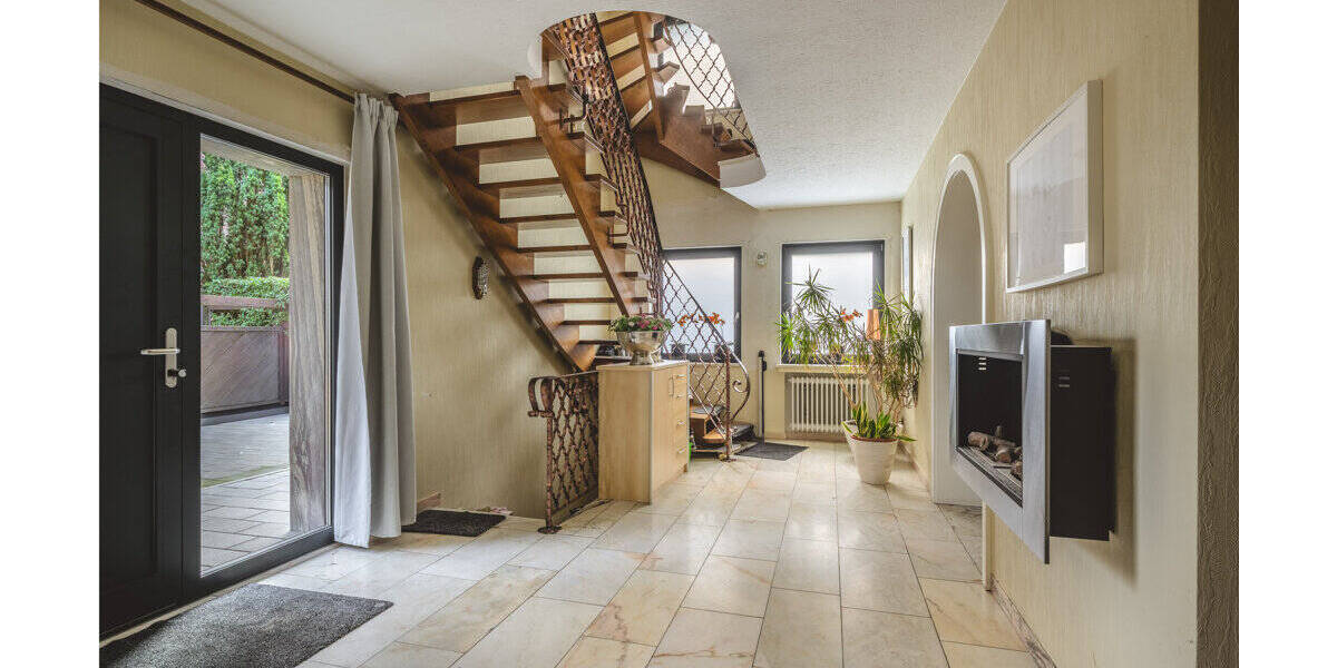 Einfamilienhaus Baesweiler Oidtweiler - 6 Zimmer, 263 m&sup2;, 600.000&euro; | Angebot:26192236