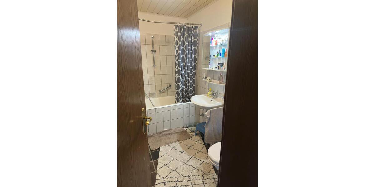 Etagenwohnung Geilenkirchen - 2.5 Zimmer, 69 m&sup2;, 750&euro; | Angebot:26532701