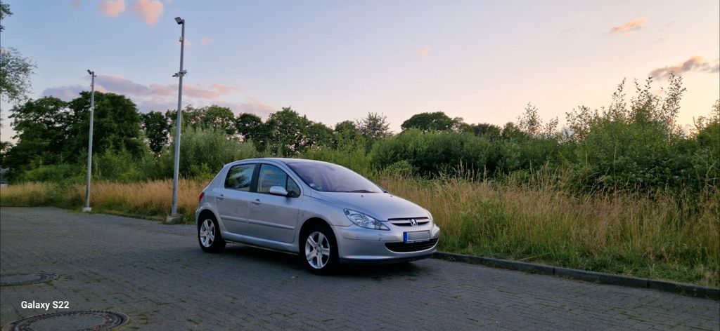 Peugeot 307 87.000 km 2.800 &euro; Aachen 52074