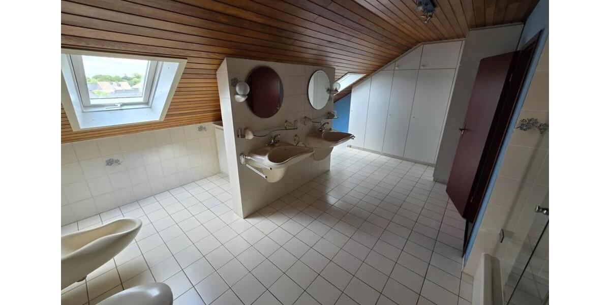 Maisonettenwohnung Eschweiler - 3.5 Zimmer, 115 m&sup2;, 289.000&euro; | Angebot:27024032