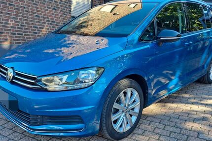 VW Touran 106.400 km 17.990 &euro; Alsdorf 52477