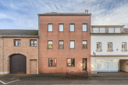 Haus Würselen Broichweiden - 7 Zimmer, 197 m&sup2;, 350.000&euro; | Angebot:26192238