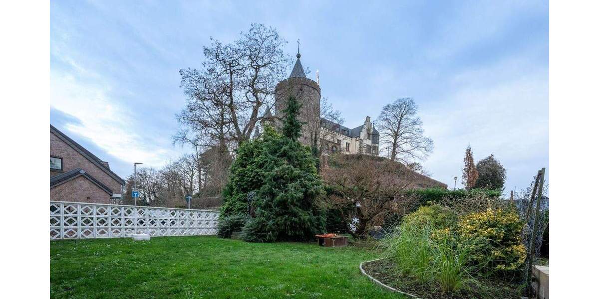 Mehrfamilienhaus, Wohnhaus Herzogenrath - 7 Zimmer, 209 m&sup2;, 349.000&euro; | Angebot:25742125