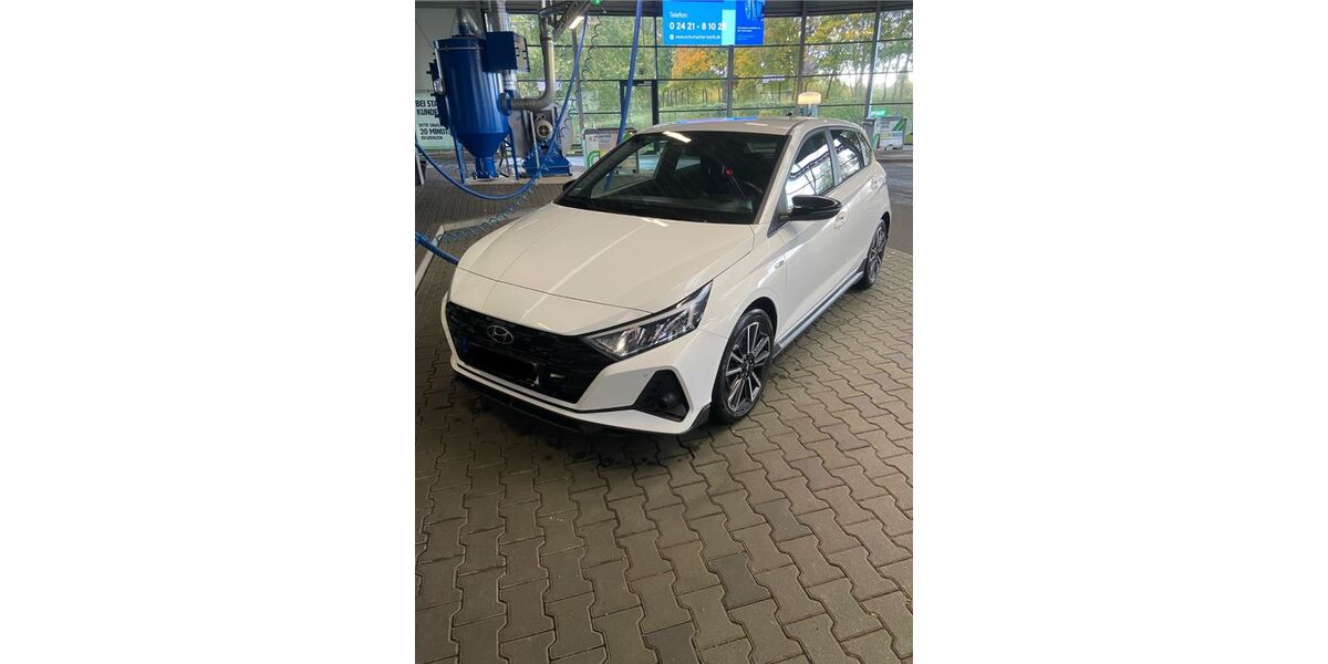 Hyundai i20 97.000 km 11.999 &euro; Merzenich 52399