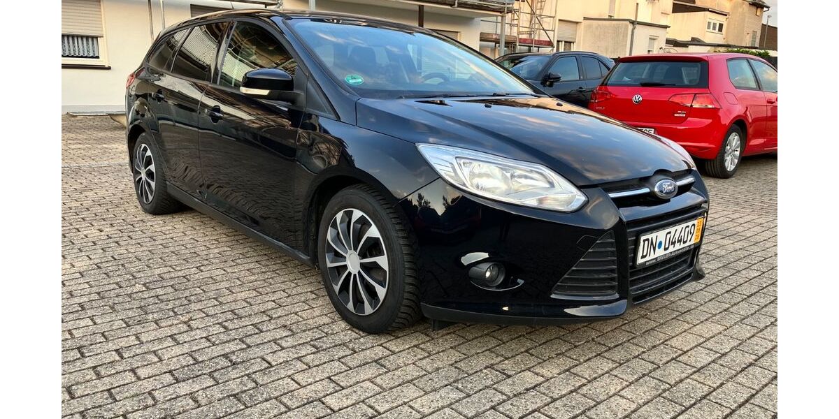 Ford Focus 195.000 km 3.490 &euro; Düren 52355
