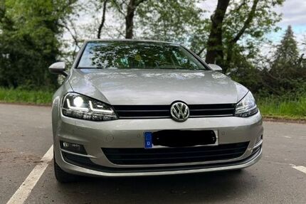 VW Golf 218.000 km 6.499 &euro; Aachen 52064