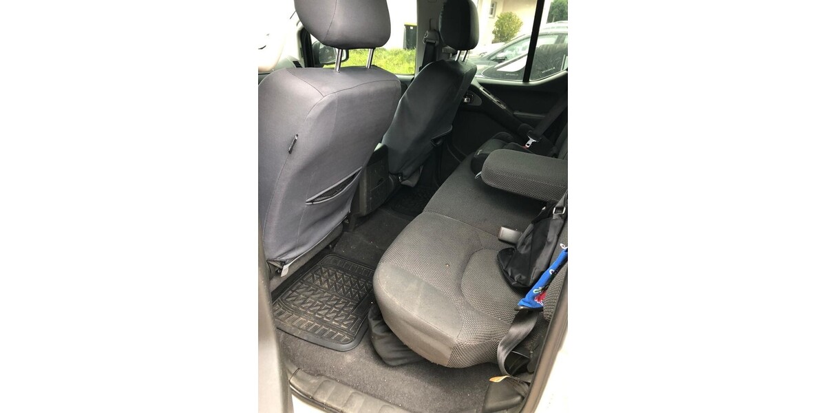 Nissan Navara 311.000 km 6.000 &euro; Düren 52349