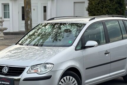 VW Touran 190.174 km 5.990 &euro; Jülich 52428