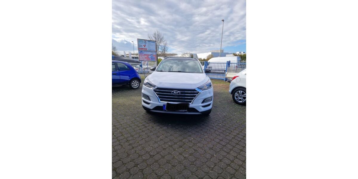 Hyundai TUCSON 170.000 km 13.600 &euro; Geilenkirchen 52511