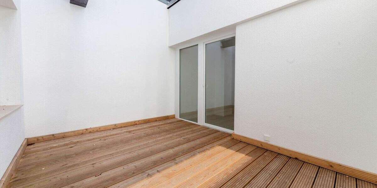 Etagenwohnung Aachen Aachen-Mitte - 3 Zimmer, 142 m&sup2;, 1.550&euro; | Angebot:25697839