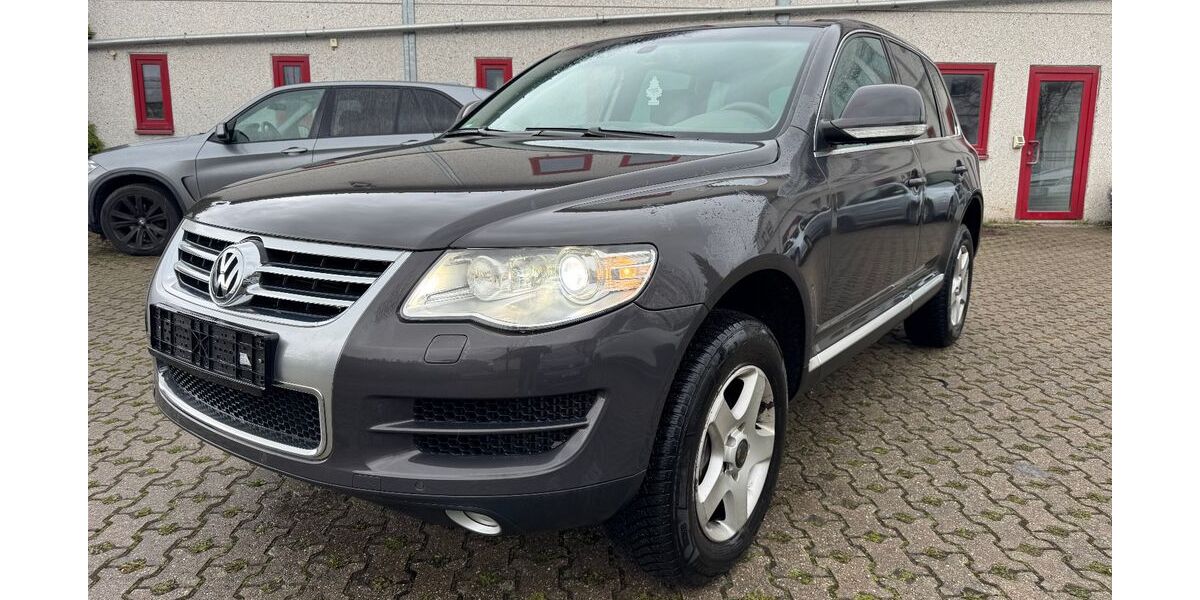 VW Touareg 284.000 km 2.999 &euro; Eschweiler 52249