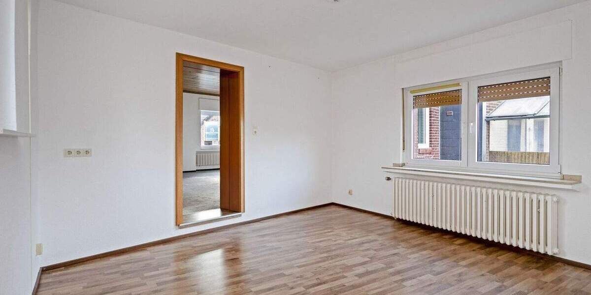 Mehrfamilienhaus, Wohnhaus Heinsberg / Scheifendahl Straeten - 8 Zimmer, 302 m&sup2;, 289.800&euro; | Angebot:25837748
