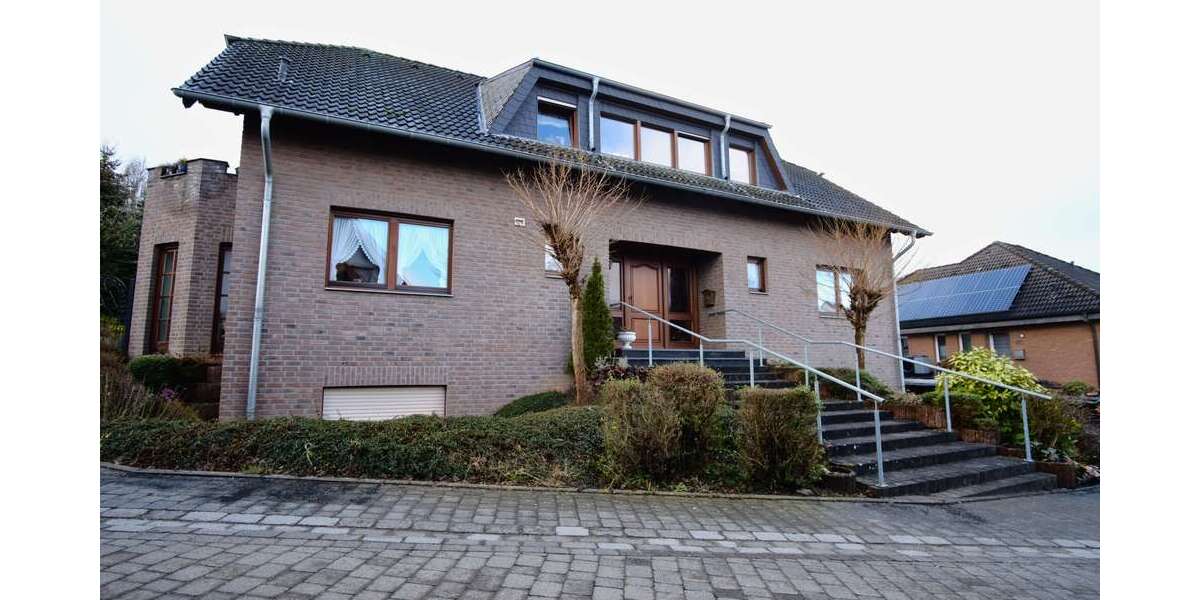 Einfamilienhaus Langerwehe - 9 Zimmer, 248 m&sup2;, 830.000&euro; | Angebot:27141870