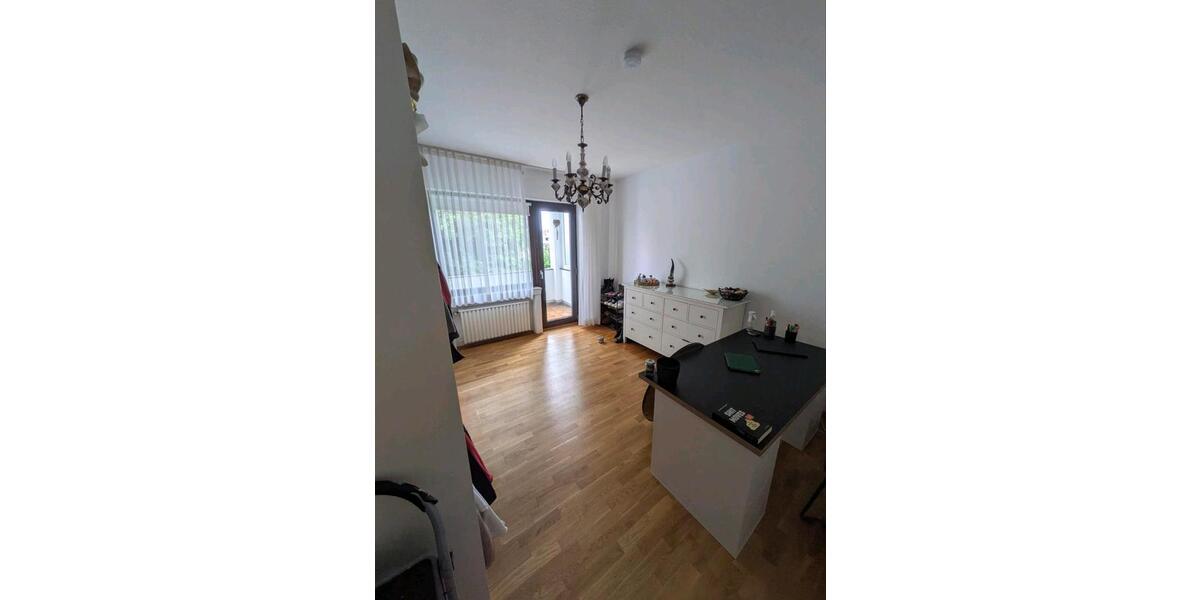 Etagenwohnung Aachen Aachen-Mitte - 3 Zimmer, 64 m&sup2;, 225.000&euro; | Angebot:27096201