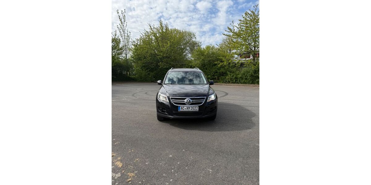 VW Tiguan 119.400 km 9.200 &euro; Baesweiler 52499