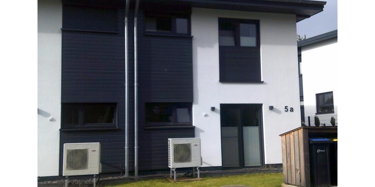 Doppelhaushälfte Simmerath - 4 Zimmer, 140 m&sup2;, 1.400&euro; | Angebot:26553650