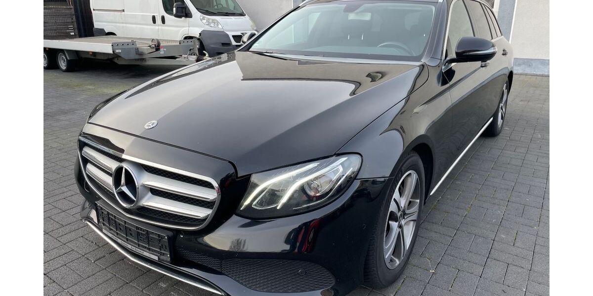 Mercedes-Benz E 220 282.900 km 14.990 &euro; Düren 52351