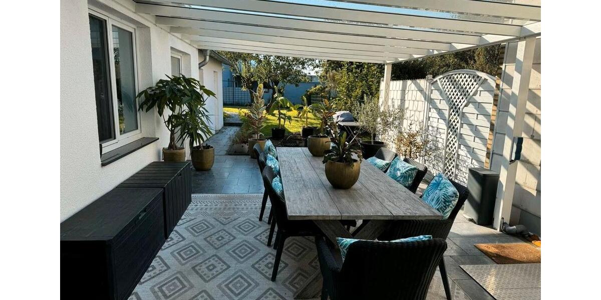 Reihenhaus Alsdorf - 7 Zimmer, 260 m&sup2;, 570.000&euro; | Angebot:26063326