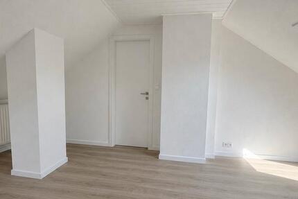 Wohnung Düren Distelrath - 2 Zimmer, 45 m&sup2;, 700&euro; | Angebot:26615589