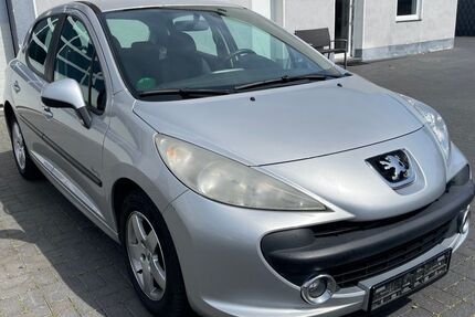 Peugeot 207 236.000 km 1.590 &euro; Düren 52351