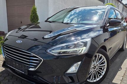 Ford Focus 190.000 km 8.490 &euro; Düren 52353