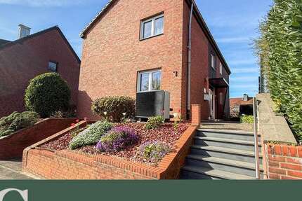 Haus Herzogenrath - 5 Zimmer, 156 m&sup2;, 1.600&euro; | Angebot:26165476