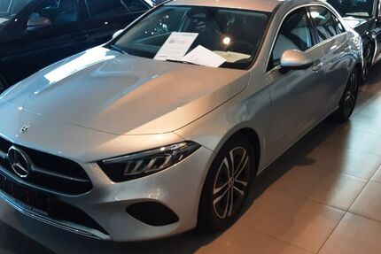 Mercedes-Benz A 180 4.100 km 27.990 &euro; Monschau (bei Aachen) 52156