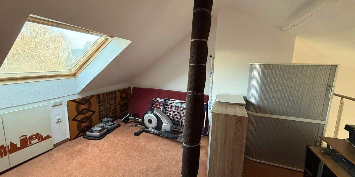 Reihenmittelhaus Eschweiler - 3 Zimmer, 66 m&sup2;, 120.000&euro; | Angebot:25743224