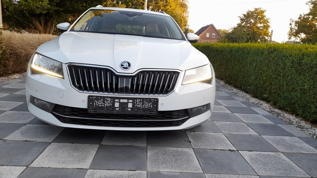 Skoda Superb 150.000 km 16.800 &euro; Aachen 52076