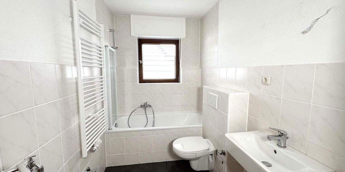 Mehrfamilienhaus, Wohnhaus Aldenhoven - 8 Zimmer, 182 m&sup2;, 419.000&euro; | Angebot:25728321