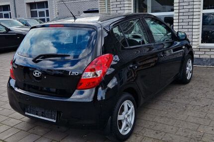 Hyundai i20 117.000 km 3.150 &euro; Düren 52353